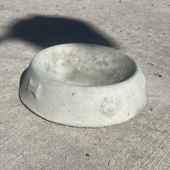 Handmade Concrete non slip dog bowl for dogs or cats - pets bowls - Picture 4 of 4